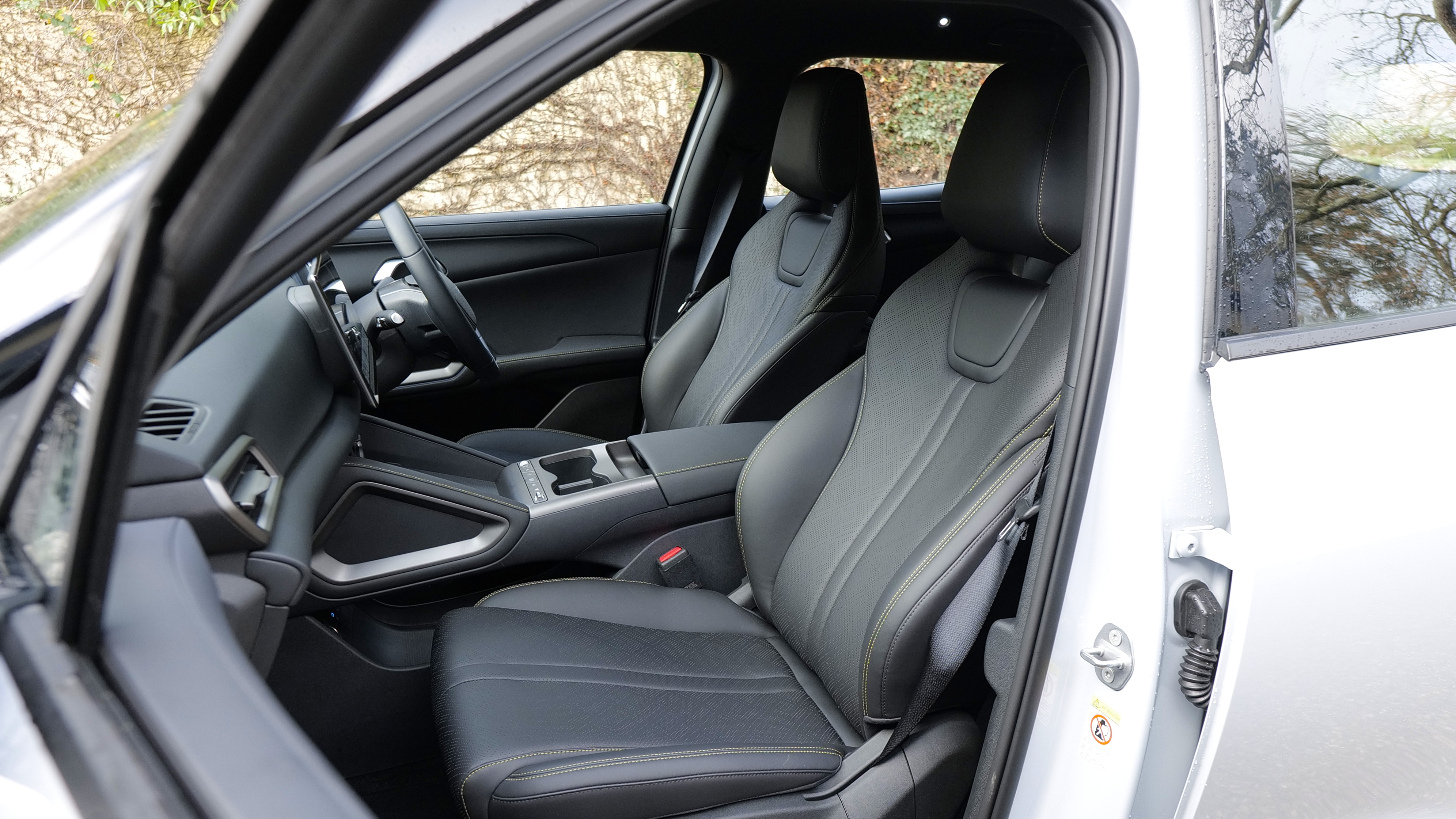 BYD ATTO 2 HATCHBACK 1.5 DM-i 212 Boost 5dr Auto